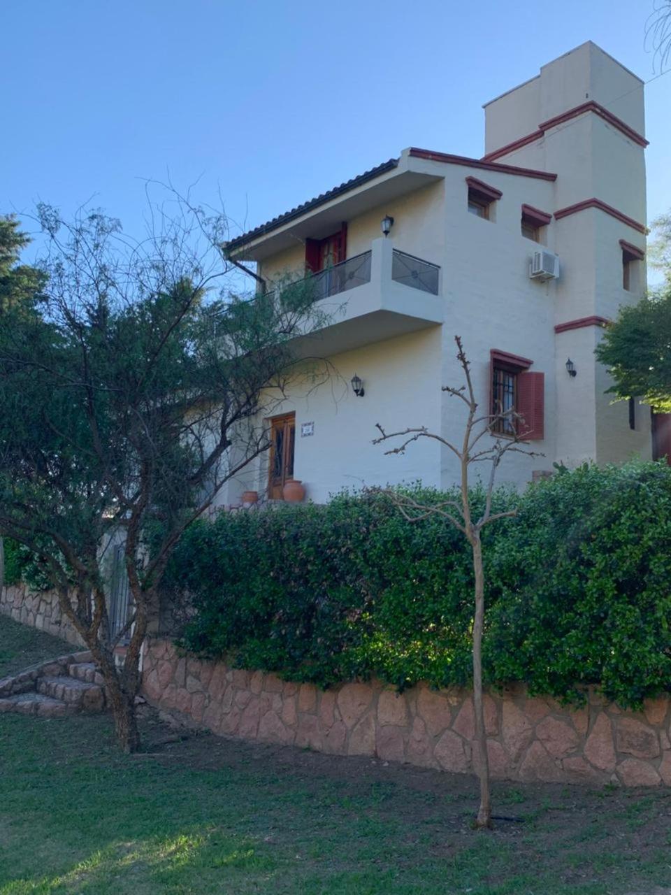 Holiday home Hermosa Casa De Veraneo Con Pileta Villa Carlos Paz